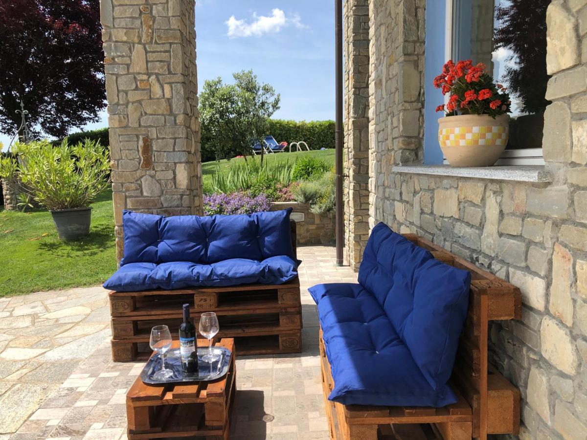 La Casa Blu Lägenhet Montegrosso dʼAsti Exteriör bild