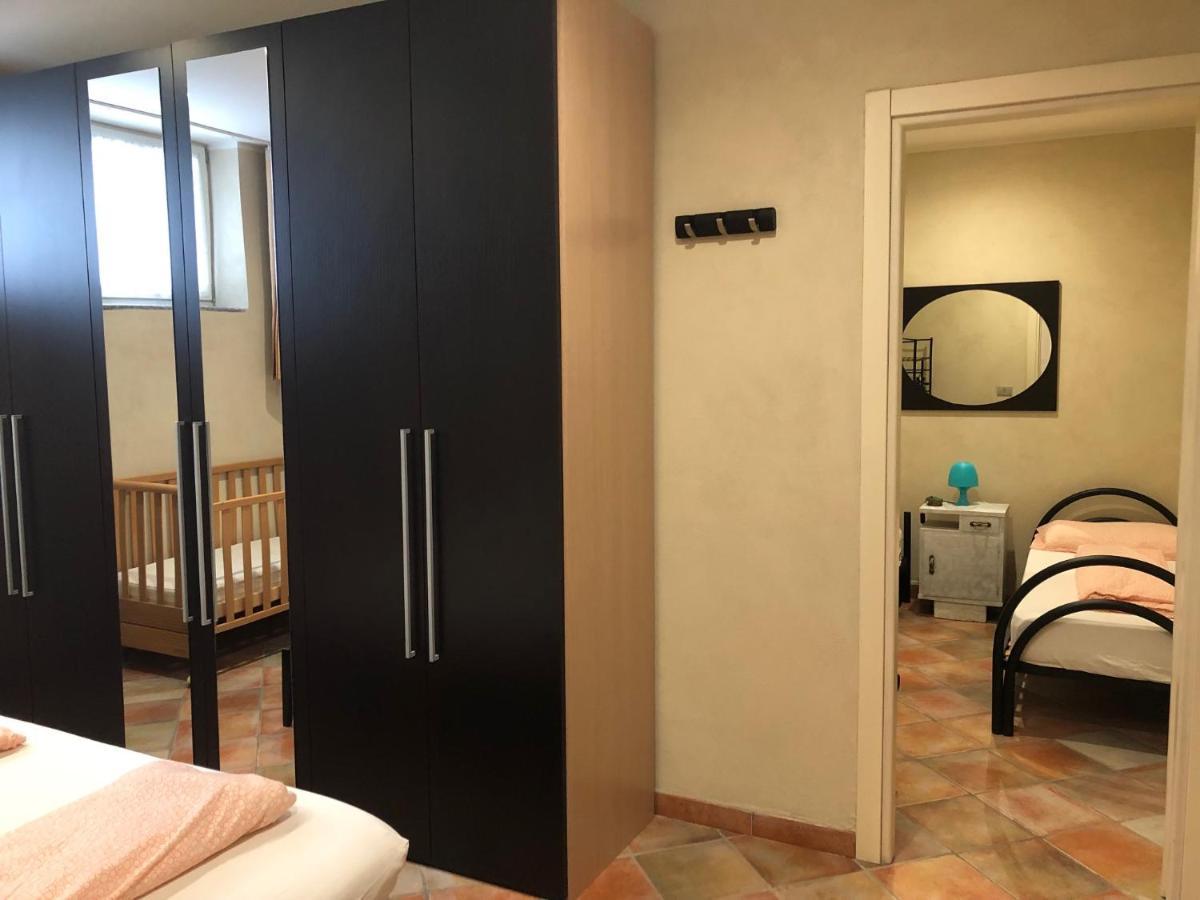 La Casa Blu Lägenhet Montegrosso dʼAsti Exteriör bild