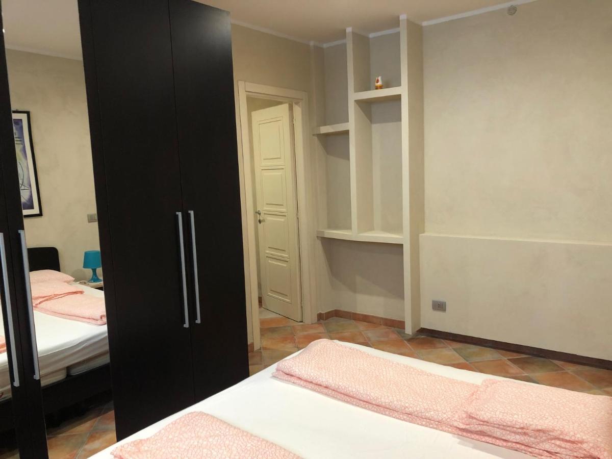 La Casa Blu Lägenhet Montegrosso dʼAsti Exteriör bild