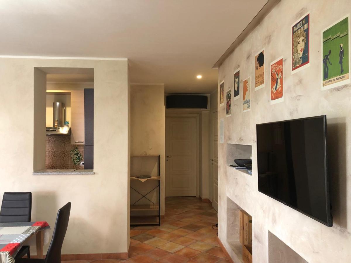 La Casa Blu Lägenhet Montegrosso dʼAsti Exteriör bild