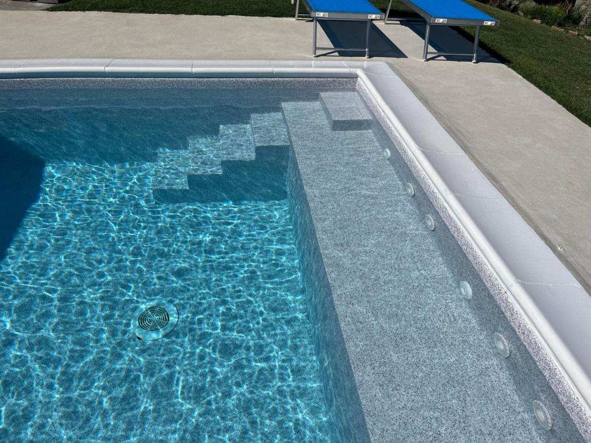 La Casa Blu Lägenhet Montegrosso dʼAsti Exteriör bild