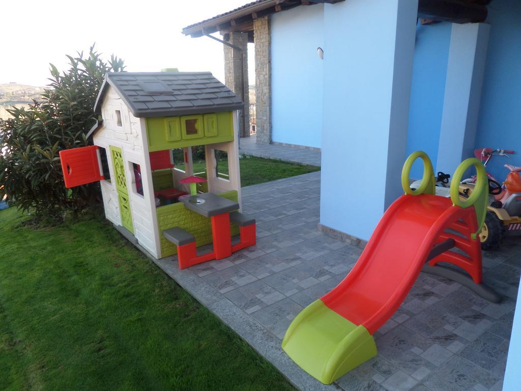 La Casa Blu Lägenhet Montegrosso dʼAsti Rum bild