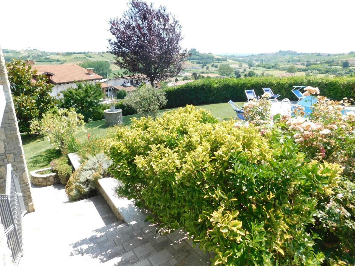 La Casa Blu Lägenhet Montegrosso dʼAsti Exteriör bild